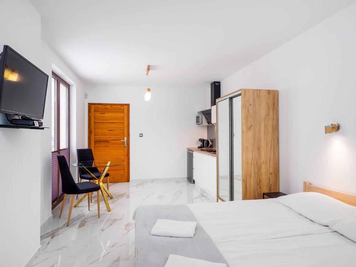 Edelhouse Apartment ชซาฟนีซา ภายนอก รูปภาพ